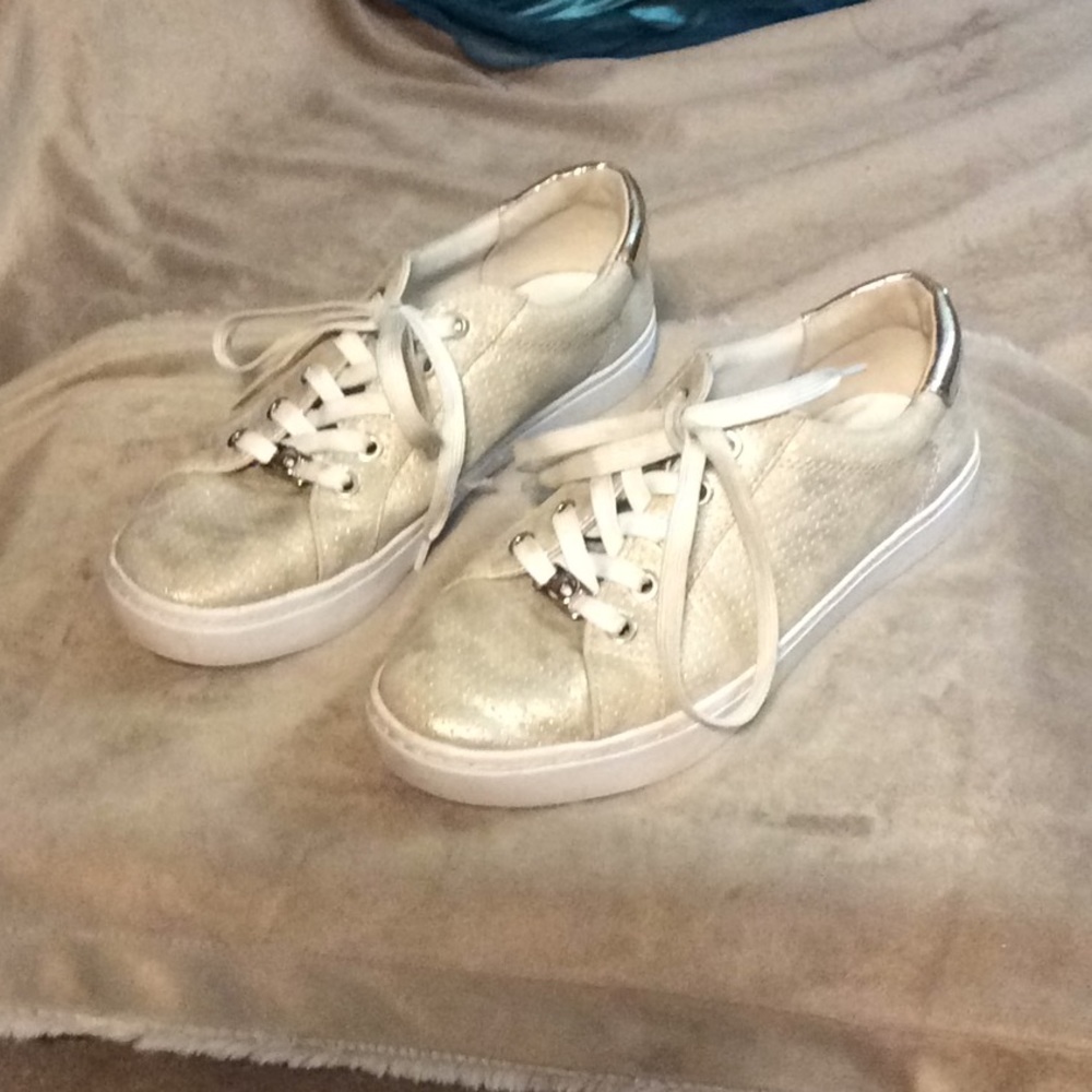 Liz Claiborne sneakers - Picture 1 of 9